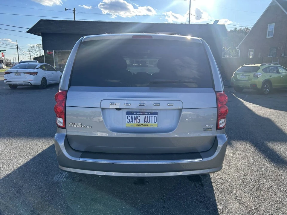 2016 Dodge Caravan - Image 6 of 21