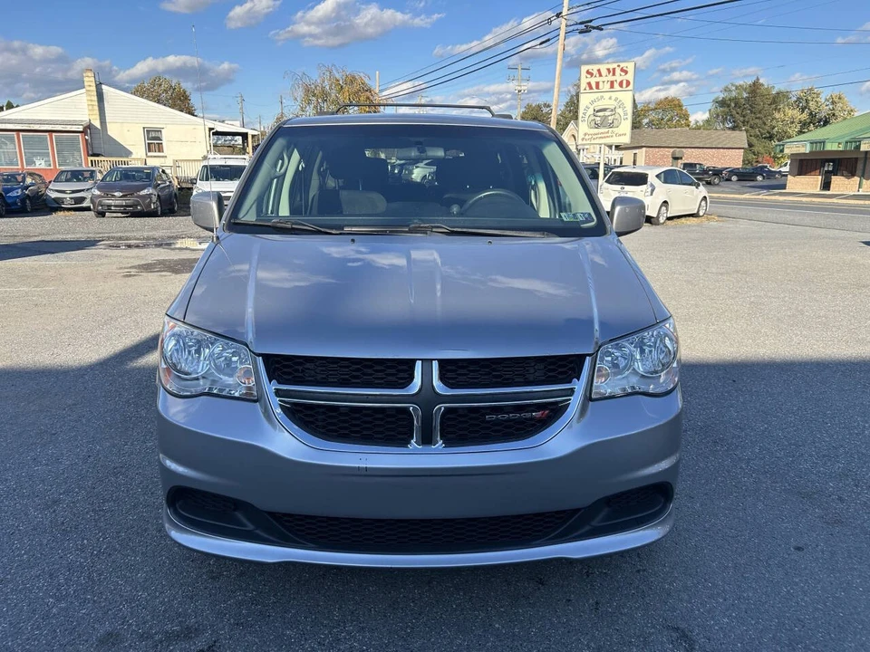 2016 Dodge Caravan - Image 2 of 21