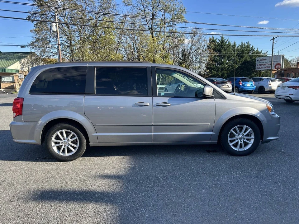 2016 Dodge Caravan - Image 4 of 21