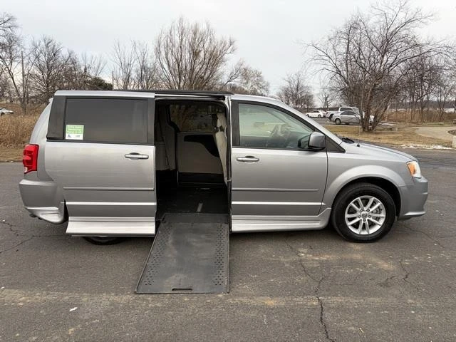 2016 Dodge Caravan - Image 4 of 21