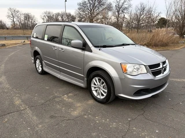 2016 Dodge Caravan - Image 5 of 21