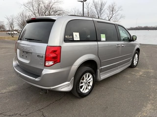 2016 Dodge Caravan - Image 7 of 12