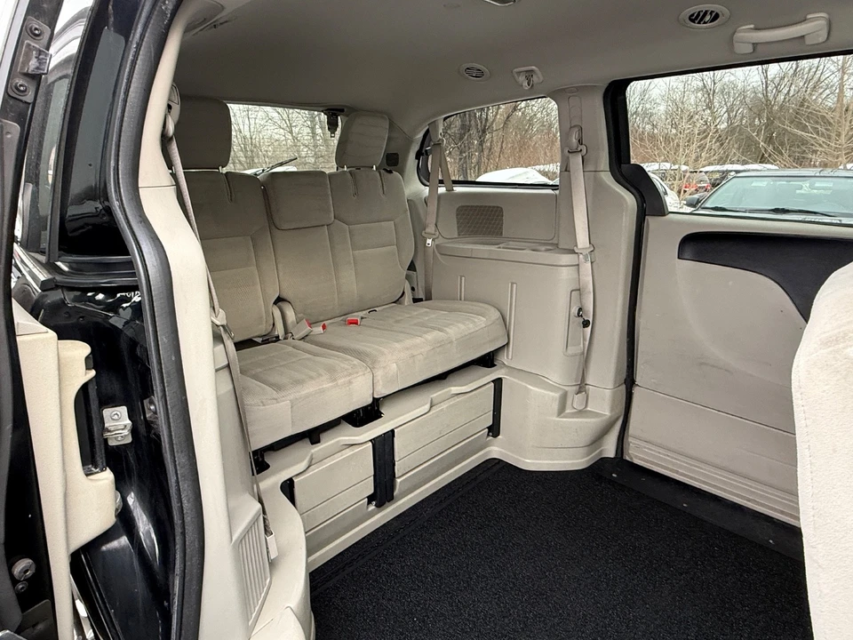 2016 Dodge Caravan - Image 16 of 20