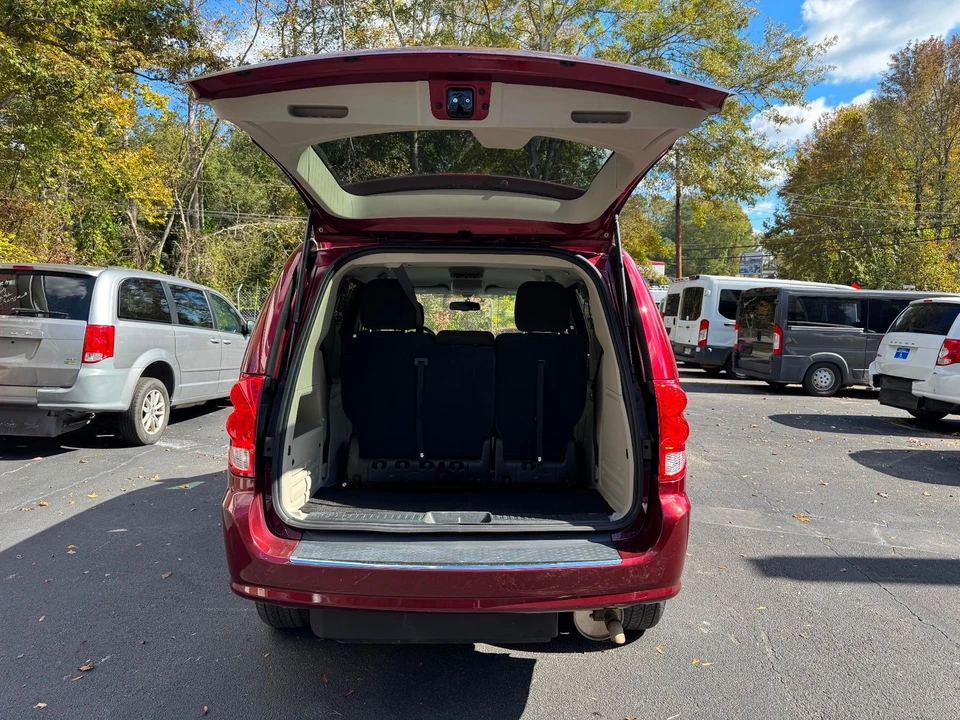2016 Dodge Caravan - Image 12 of 12