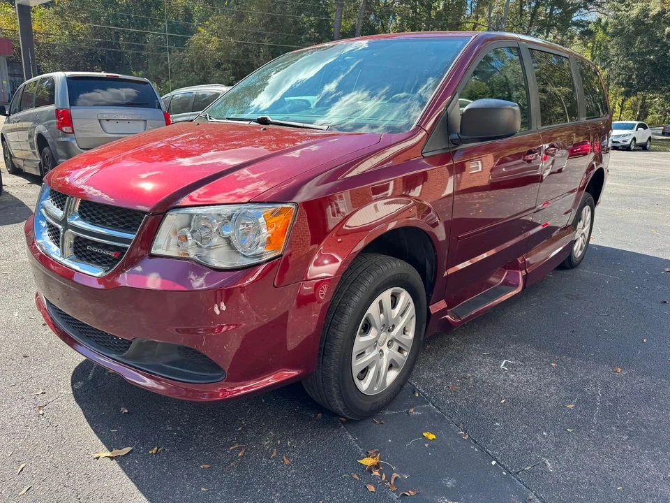 2016 Dodge Caravan - Image 8 of 12