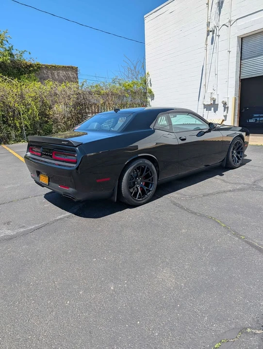 2016 Dodge Challenger SRT Hellcat 3rd Gen - Image 6 of 19