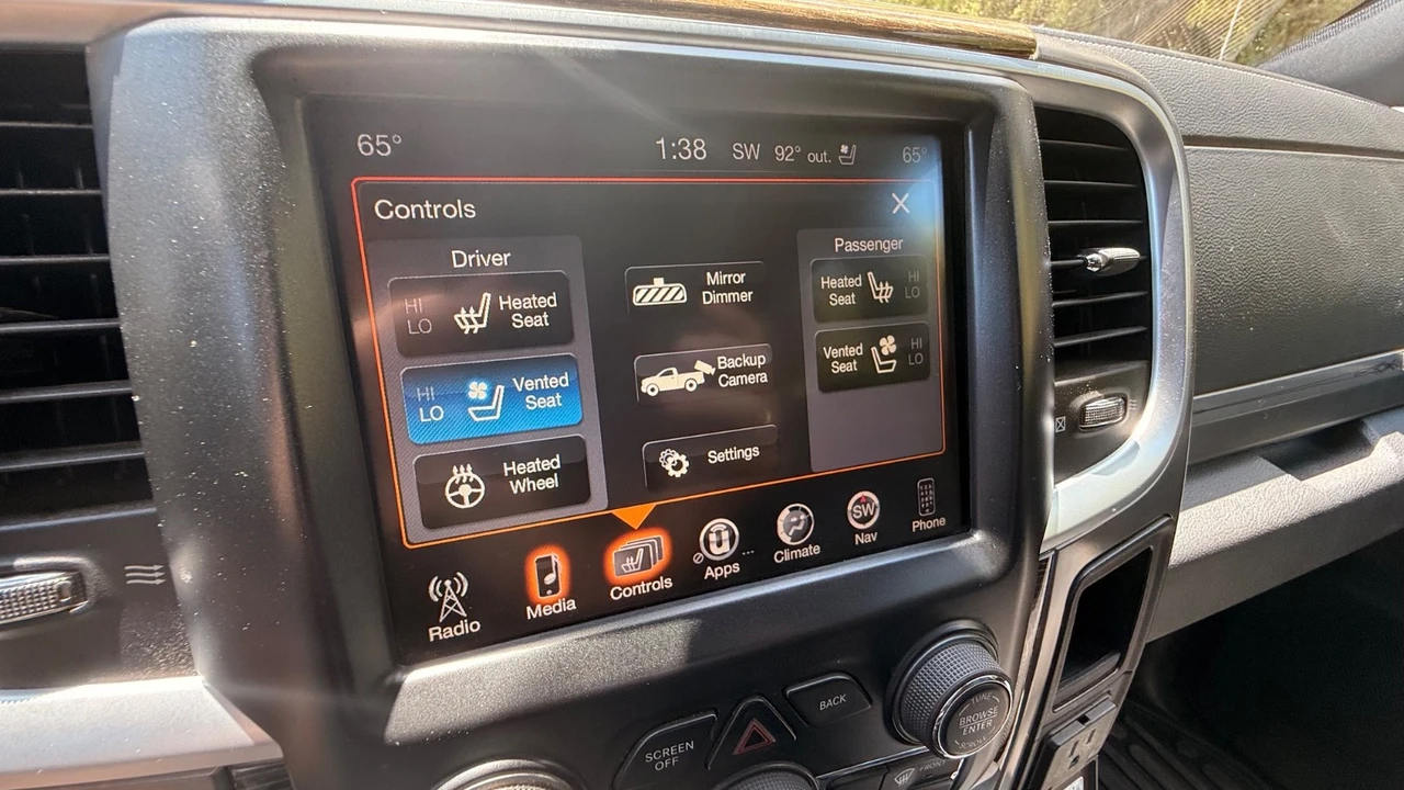 2016 Ram Heavy Duty - Image 14 of 24