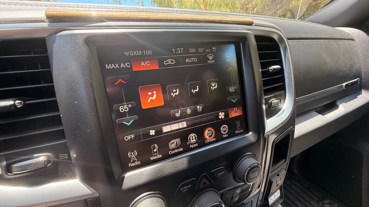 2016 Ram Heavy Duty - Image 11 of 24