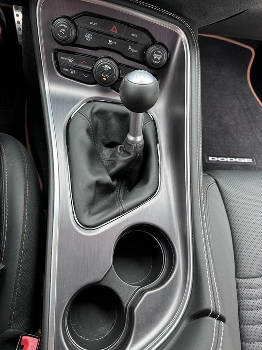 2016 Dodge Challenger SRT8 & 392 3rd Gen - Image 9 of 21