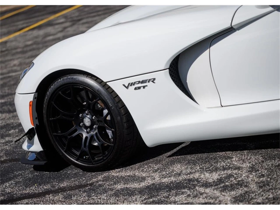 2016 Dodge Viper 5th Gen - Image 28 of 31