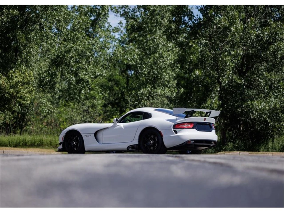 2016 Dodge Viper 5th Gen - Image 16 of 31