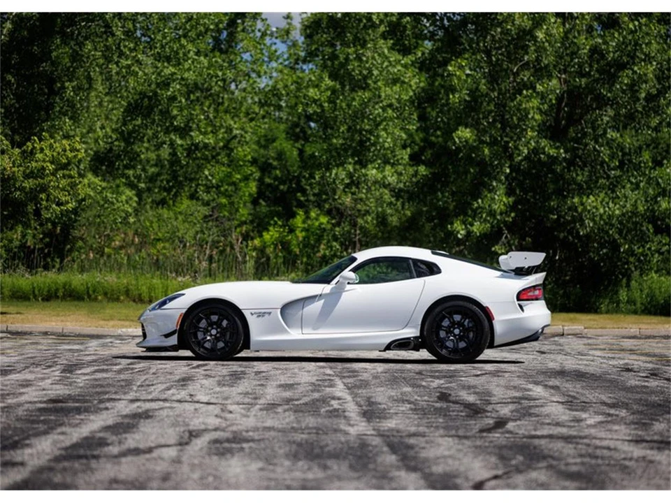 2016 Dodge Viper 5th Gen - Image 14 of 31