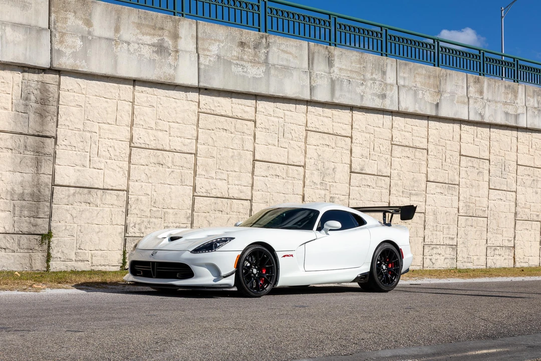 2016 Dodge Viper ACR 5th Gen - Image 9 of 31