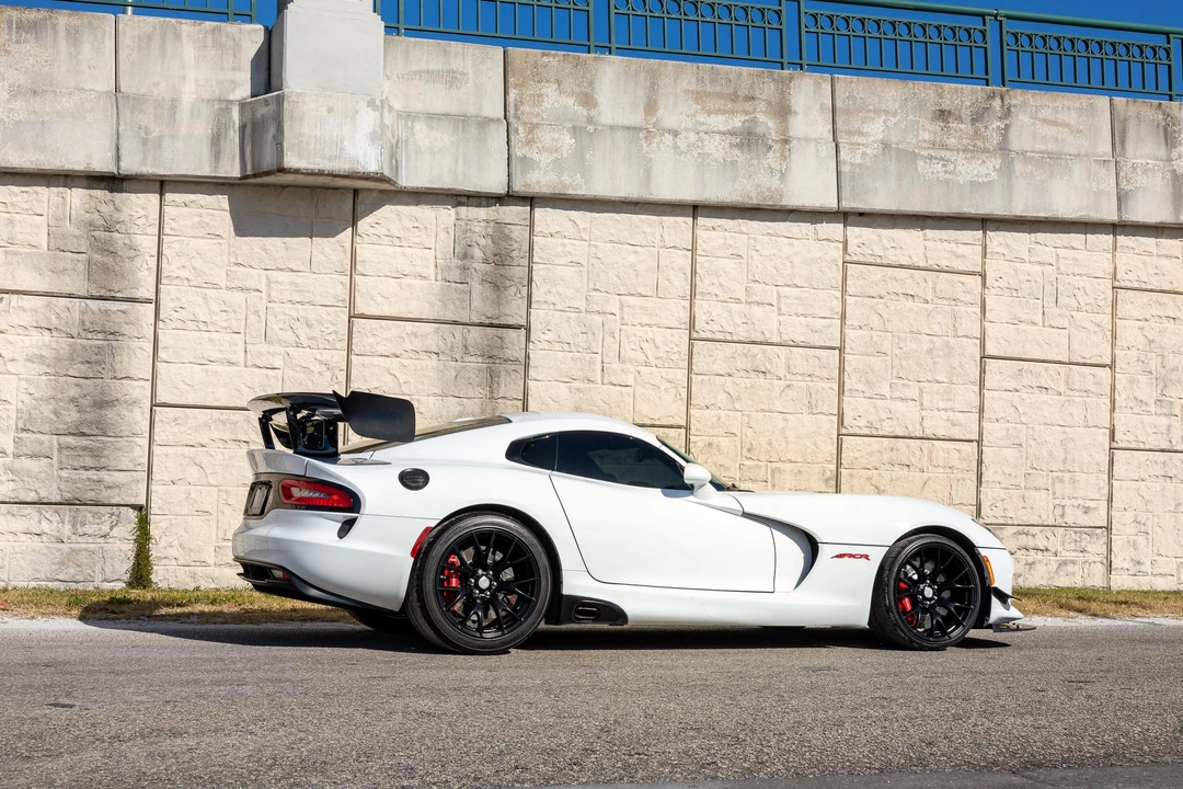 2016 Dodge Viper ACR 5th Gen - Image 13 of 31