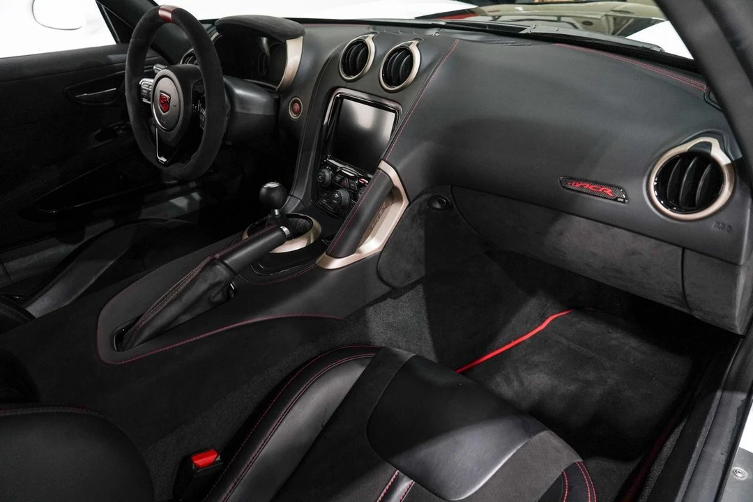 2016 Dodge Viper ACR 5th Gen - Image 14 of 21