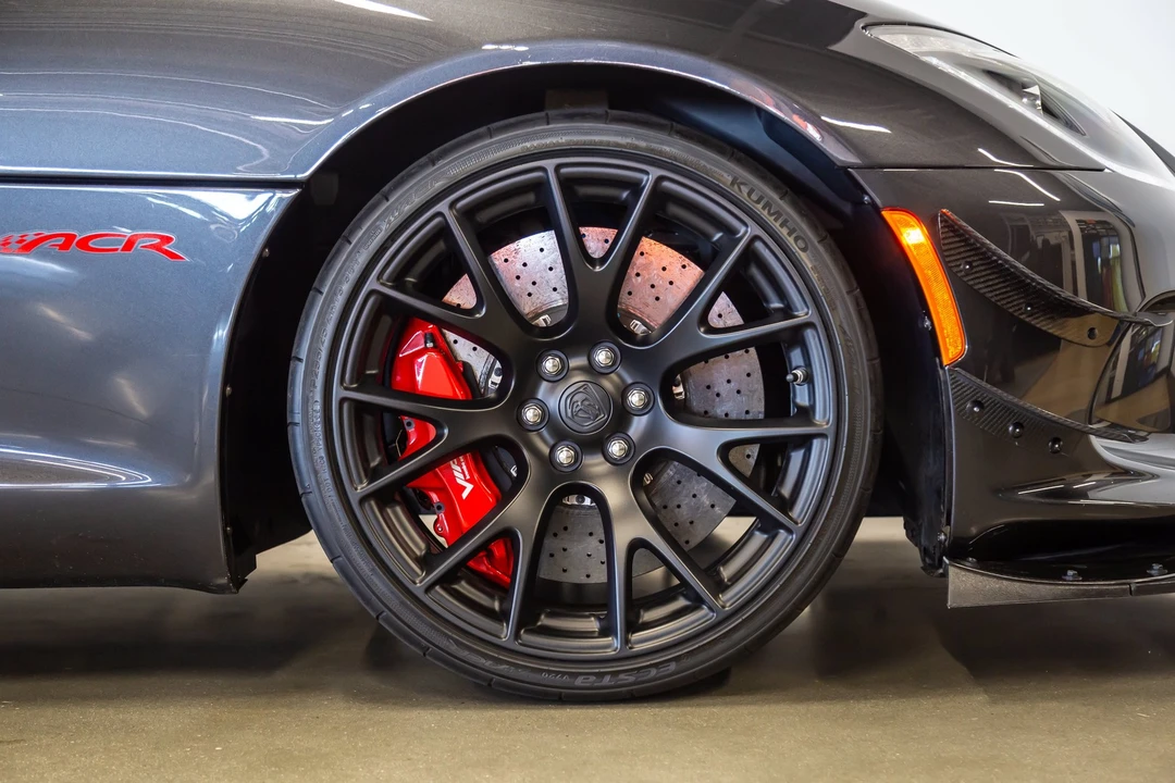 2016 Dodge Viper ACR 5th Gen - Image 13 of 31