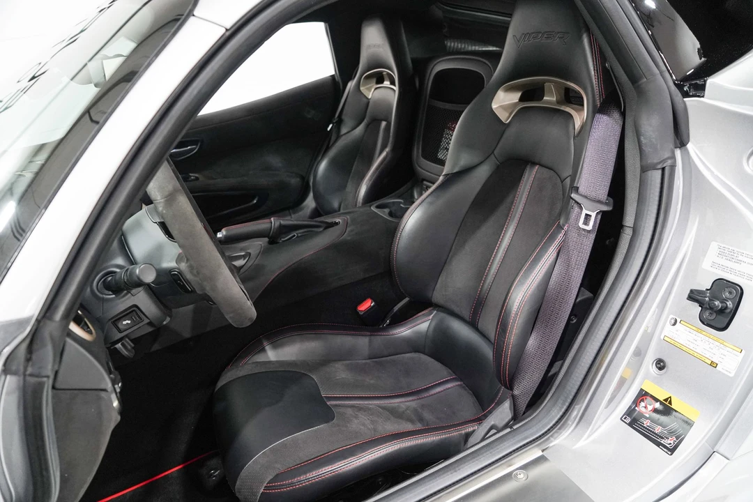 2016 Dodge Viper ACR 5th Gen - Image 9 of 31