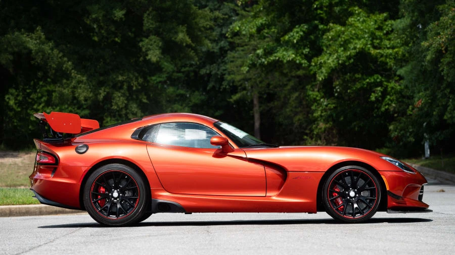 2016 Dodge Viper ACR 5th Gen - Image 2 of 31