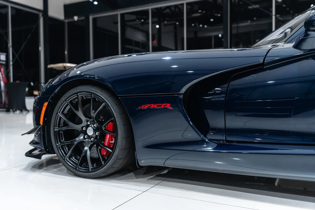 2016 Dodge Viper ACR 5th Gen - Image 17 of 31