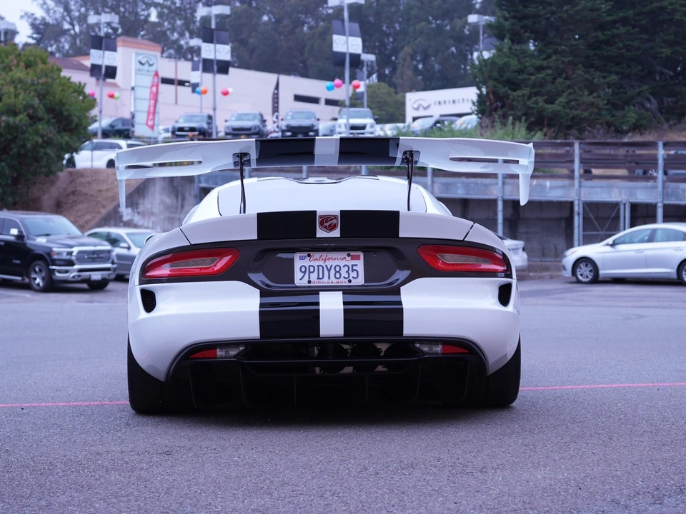 2016 Dodge Viper ACR 5th Gen - Image 9 of 31