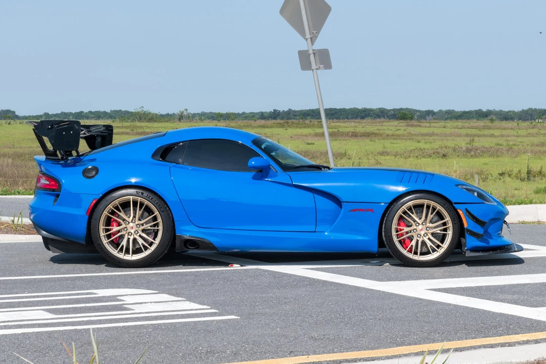 2016 Dodge Viper ACR 5th Gen - Image 5 of 31