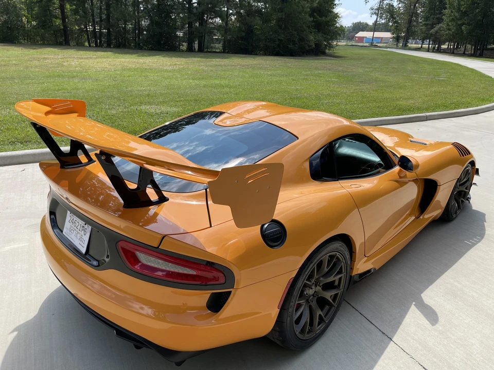 2016 Dodge Viper ACR 5th Gen - Image 9 of 31