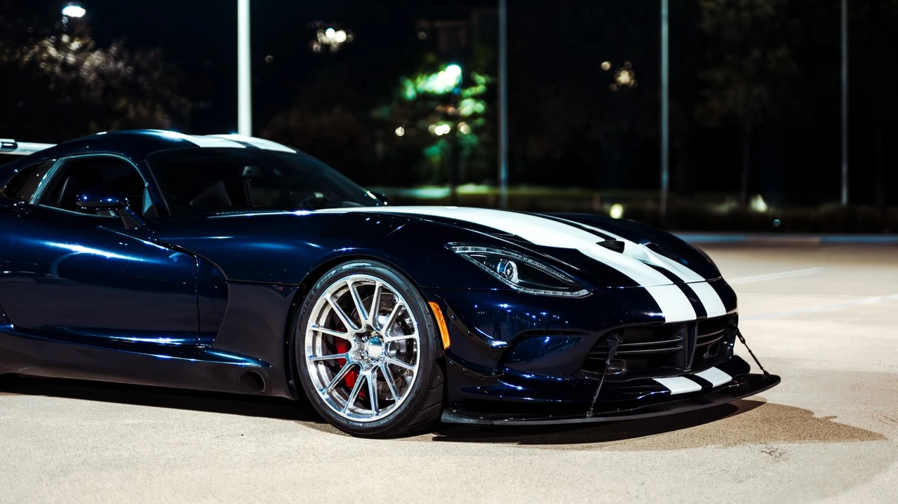 2016 Dodge Viper ACR 5th Gen - Image 2 of 11