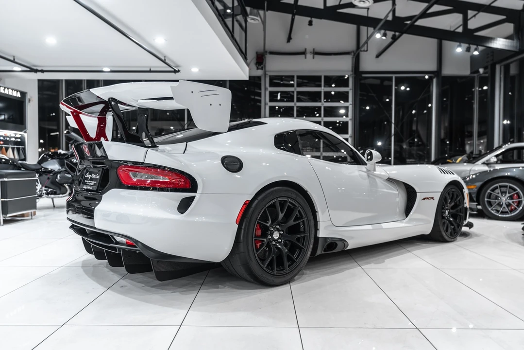 2016 Dodge Viper ACR 5th Gen - Image 5 of 31