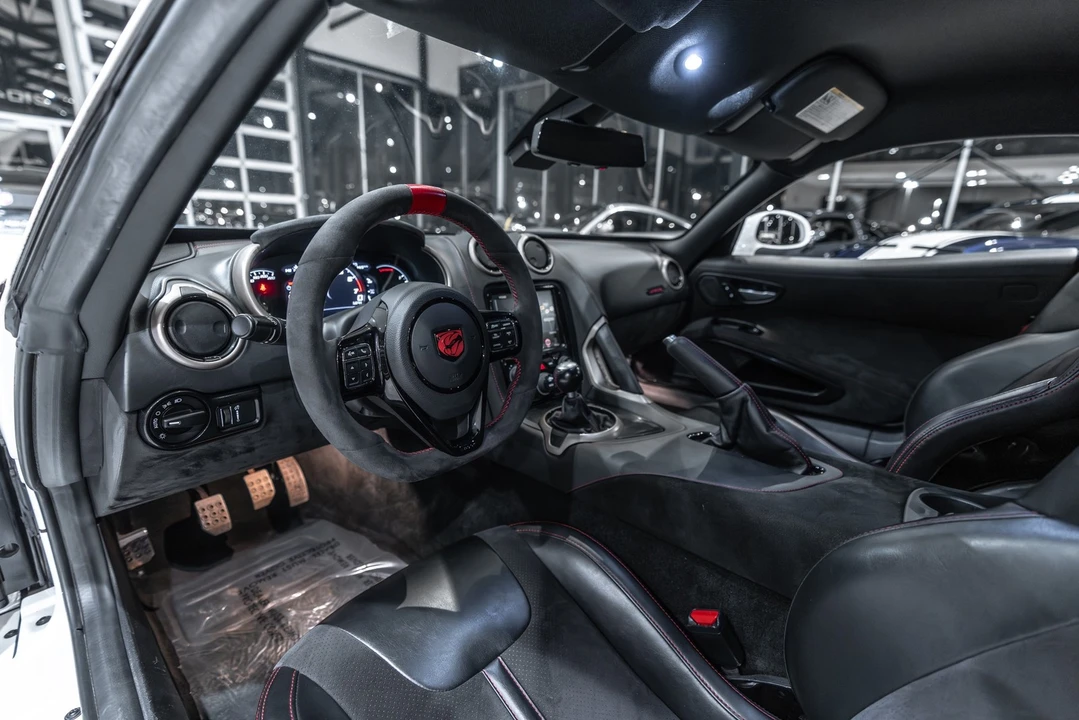 2016 Dodge Viper ACR 5th Gen - Image 8 of 31