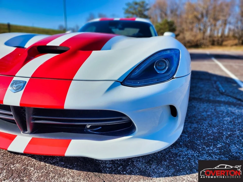 2016 Dodge Viper 5th Gen - Image 9 of 23