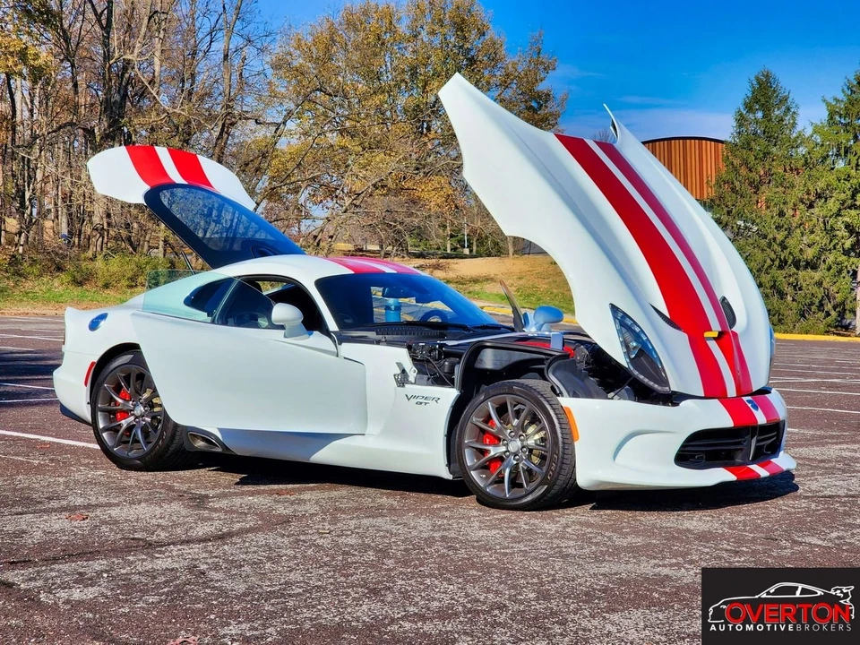 2016 Dodge Viper 5th Gen - Image 14 of 23