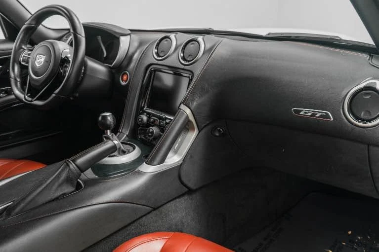 2016 Dodge Viper 5th Gen - Image 9 of 16