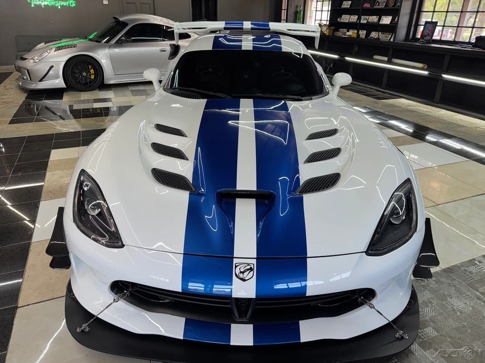 2016 Dodge Viper 5th Gen - Image 4 of 12