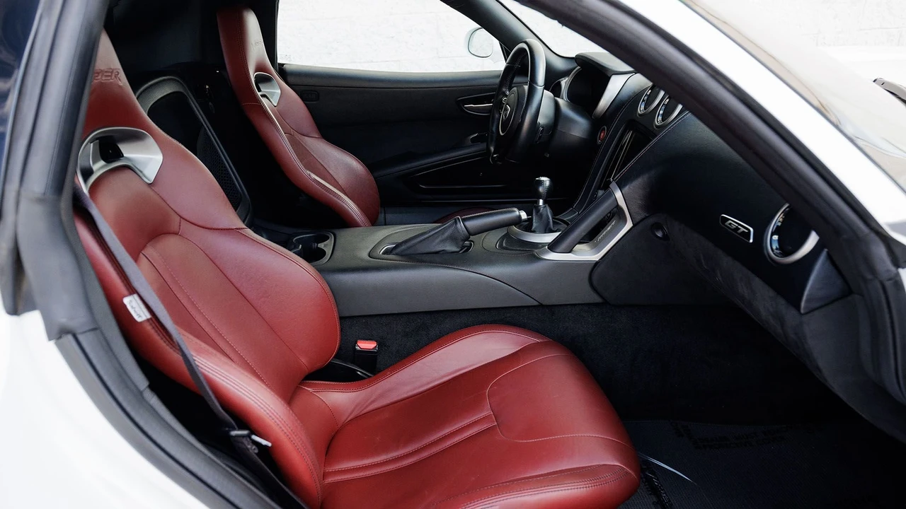 2016 Dodge Viper 5th Gen - Image 29 of 31
