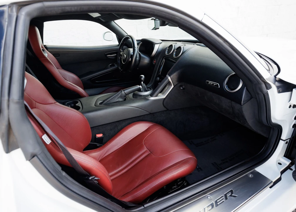2016 Dodge Viper 5th Gen - Image 4 of 31