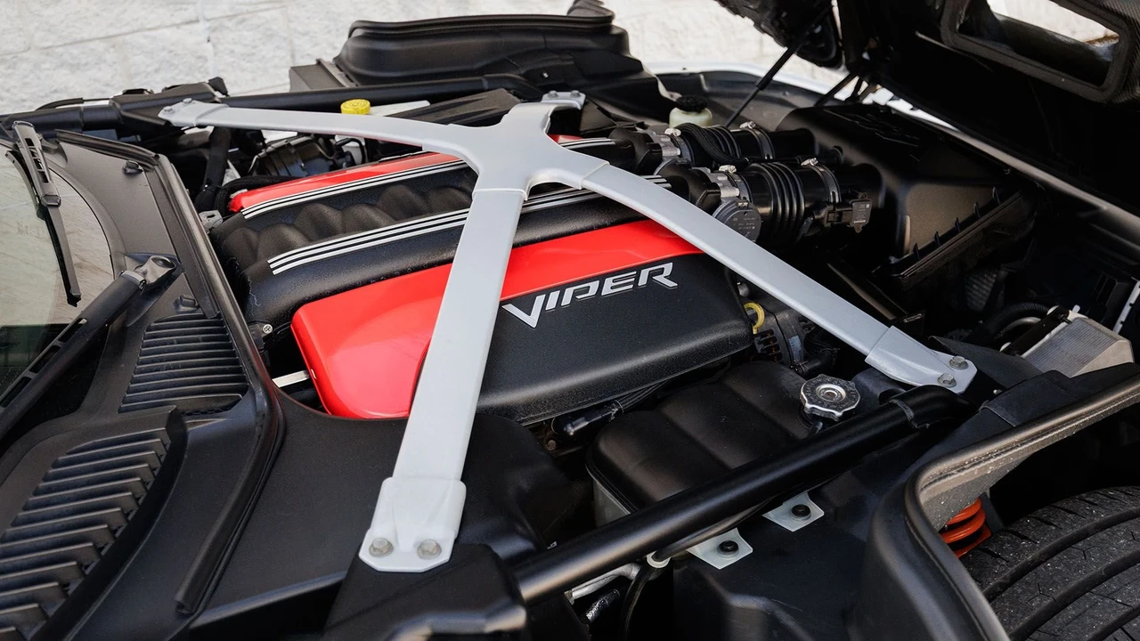2016 Dodge Viper 5th Gen - Image 19 of 31