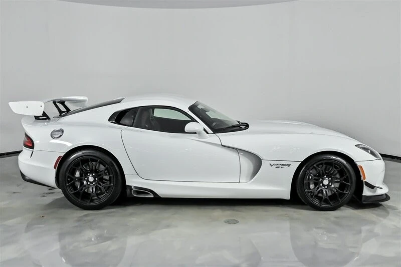 2016 Dodge Viper 5th Gen - Image 14 of 21