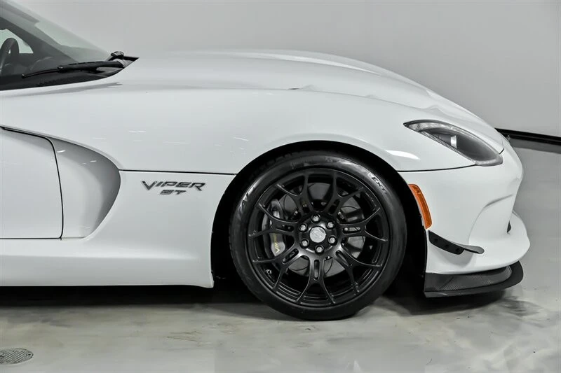 2016 Dodge Viper 5th Gen - Image 15 of 21