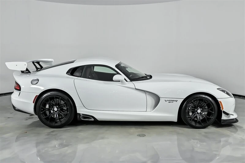 2016 Dodge Viper 5th Gen - Image 14 of 21
