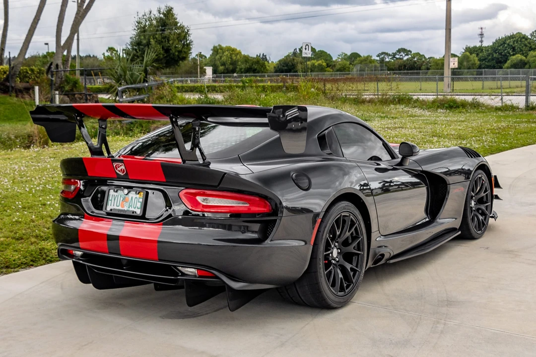 2016 Dodge Viper ACR 5th Gen - Image 5 of 31