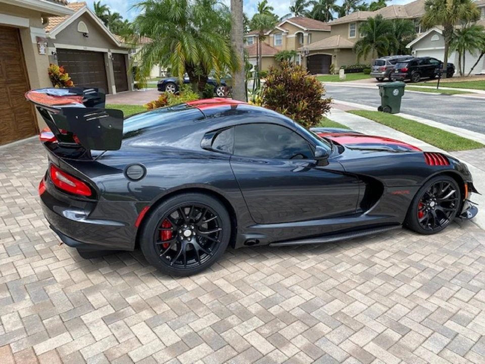2016 Dodge Viper ACR 5th Gen - Image 17 of 31