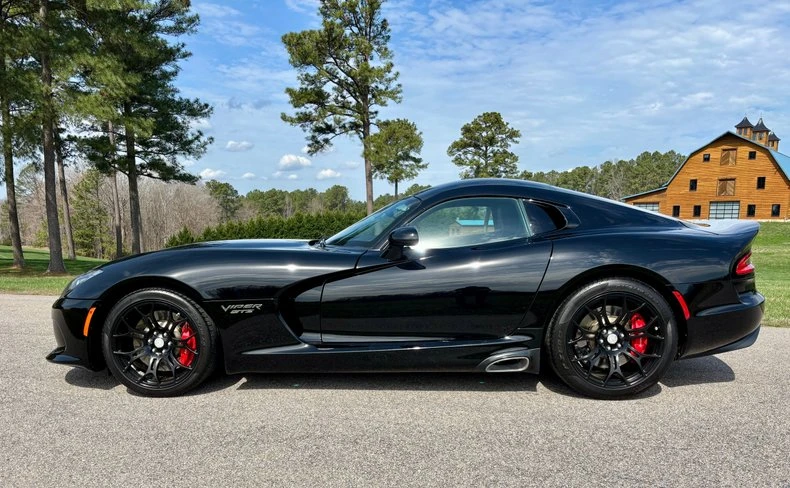 2016 Dodge Viper 5th Gen - Image 4 of 31