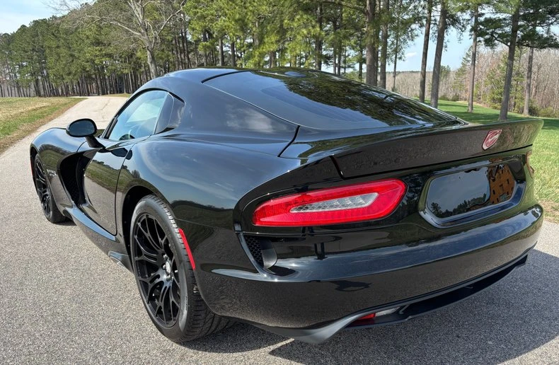 2016 Dodge Viper 5th Gen - Image 13 of 31