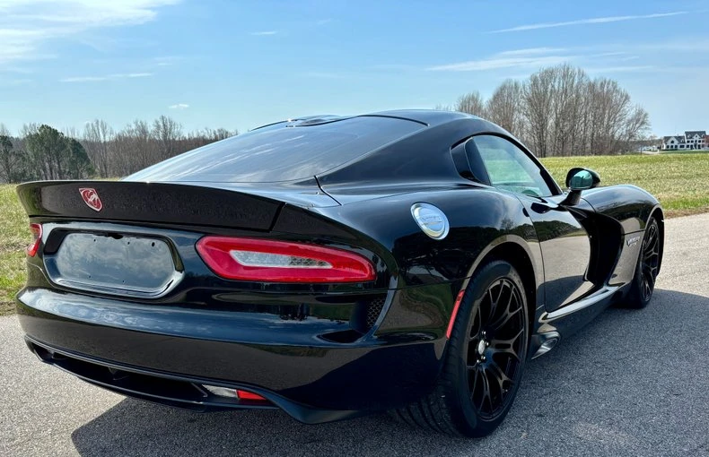 2016 Dodge Viper 5th Gen - Image 11 of 31