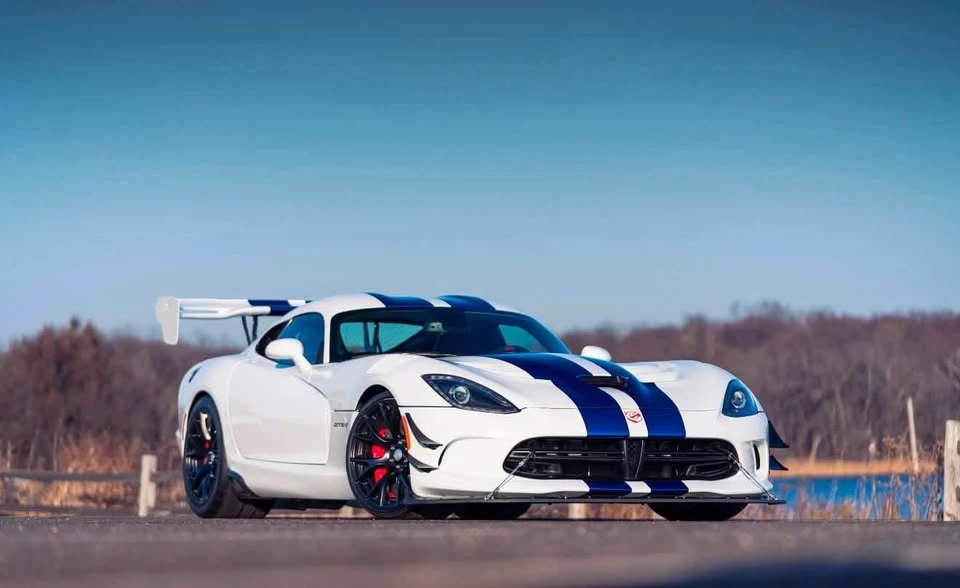 2016 Dodge Viper 5th Gen - Image 2 of 11