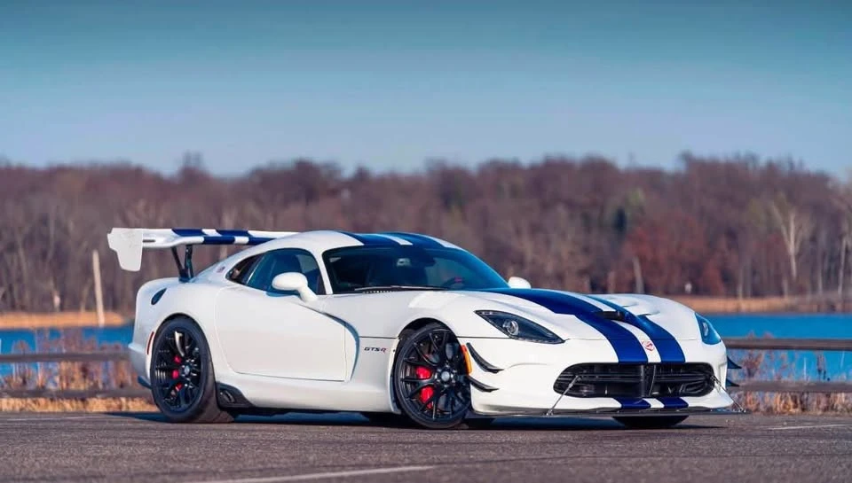 2016 Dodge Viper 5th Gen - Image 4 of 11
