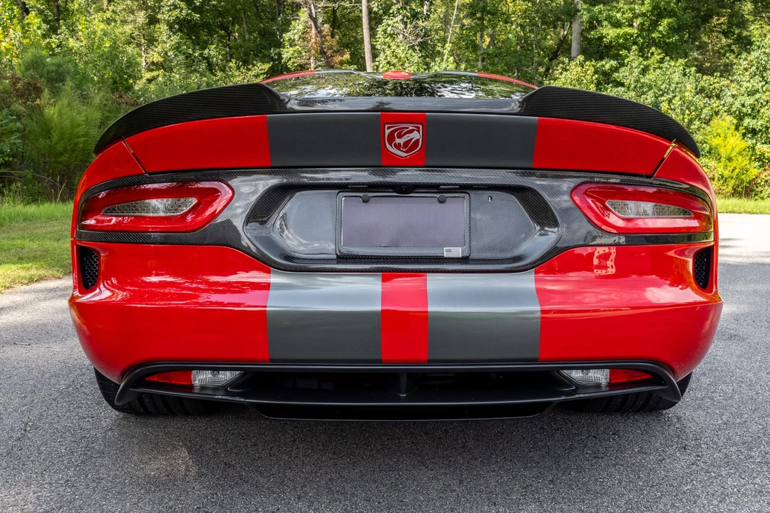 2016 Dodge Viper 5th Gen - Image 5 of 31