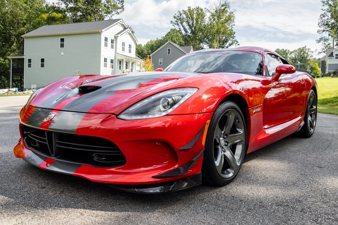 2016 Dodge Viper 5th Gen - Image 2 of 31