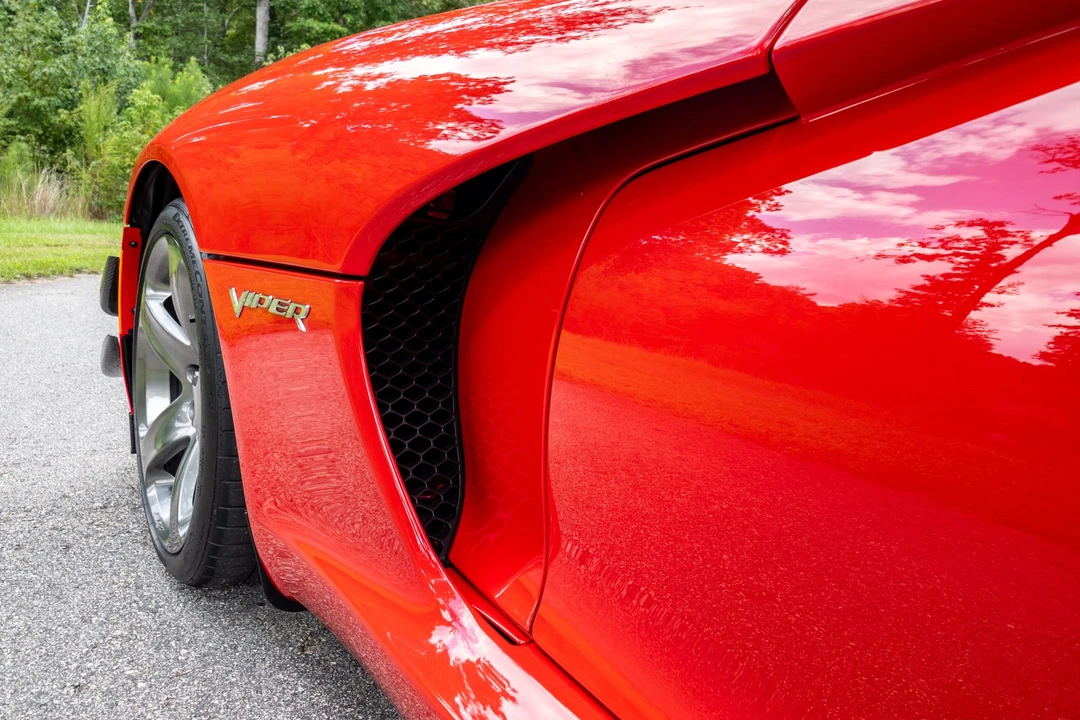2016 Dodge Viper 5th Gen - Image 21 of 31