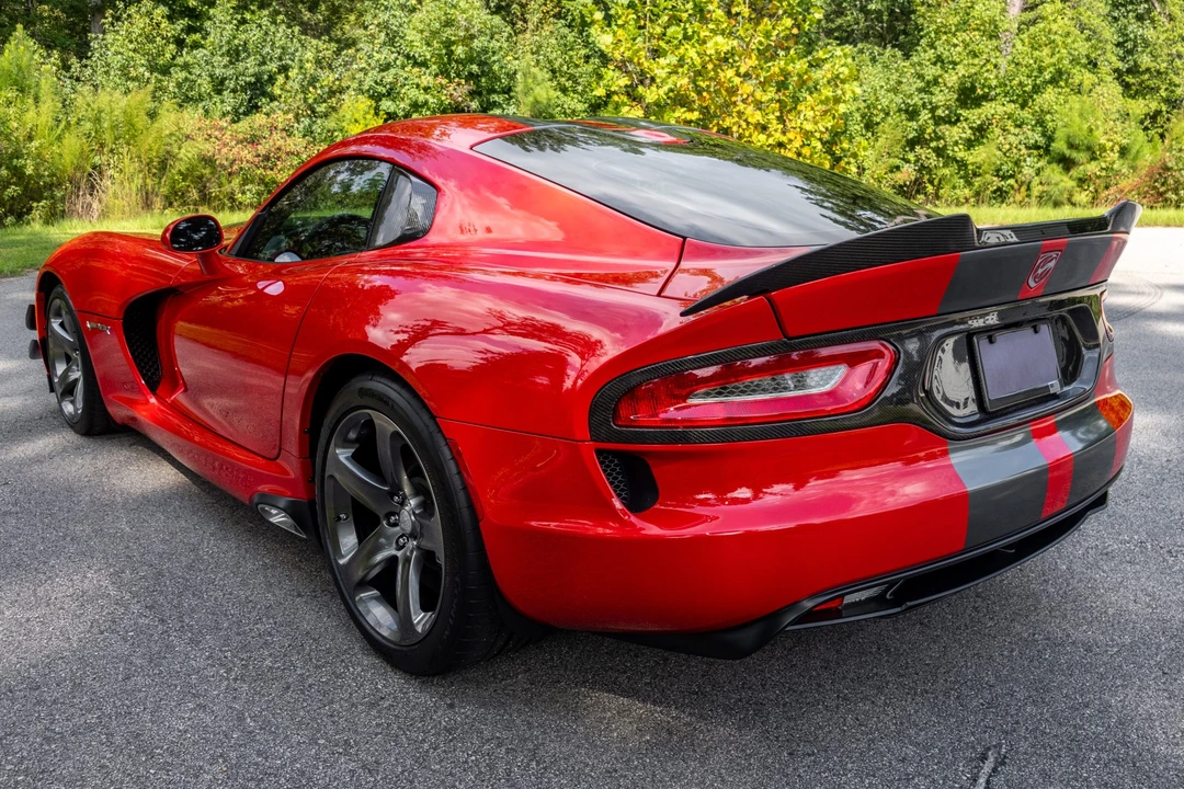 2016 Dodge Viper 5th Gen - Image 4 of 31